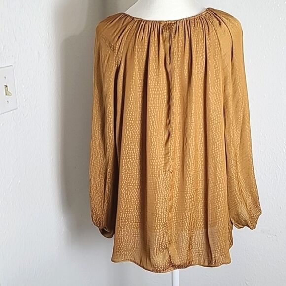Worthington Light Orangey Tan Wide Longsleeve Pullover Blouse, Size Medium - Picture 5 of 8